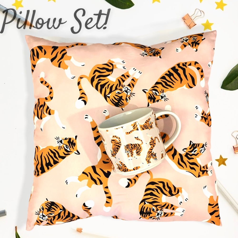 PILLOW SET!!